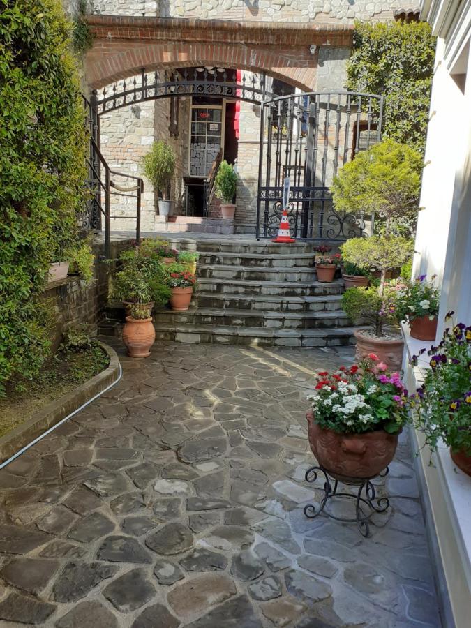 Hotel Guri Elbasan Exterior foto