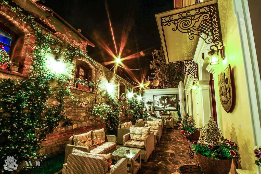 Hotel Guri Elbasan Exterior foto