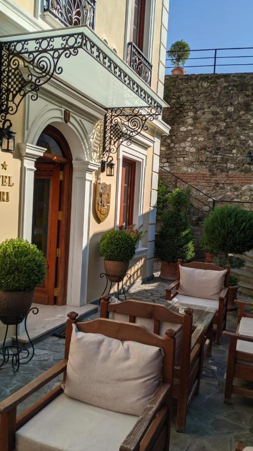 Hotel Guri Elbasan Exterior foto