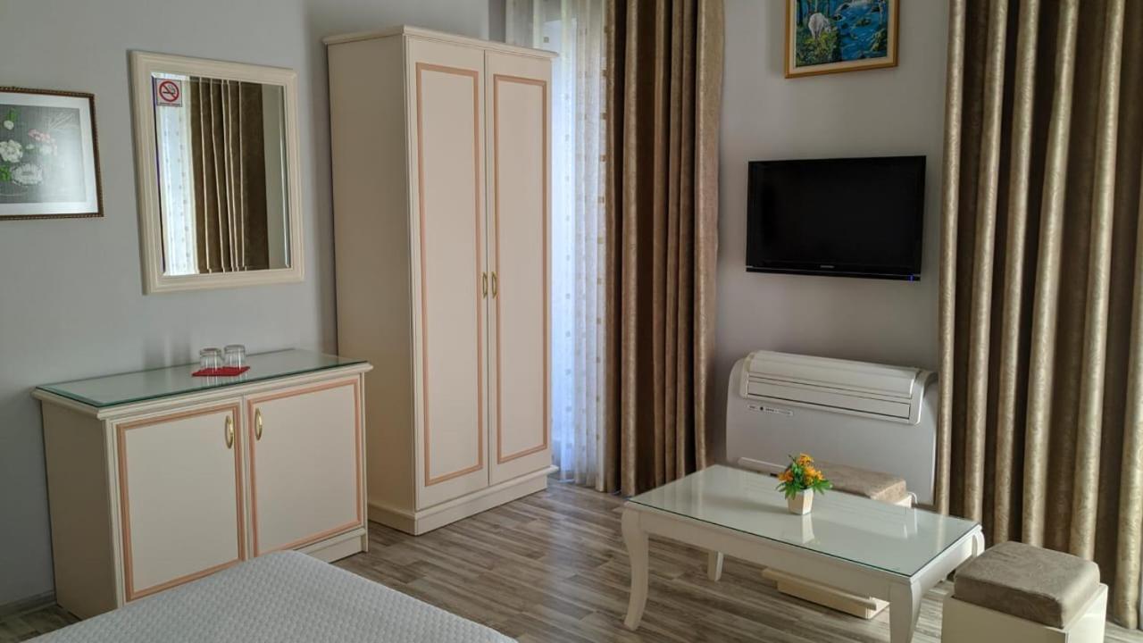 Hotel Guri Elbasan Exterior foto